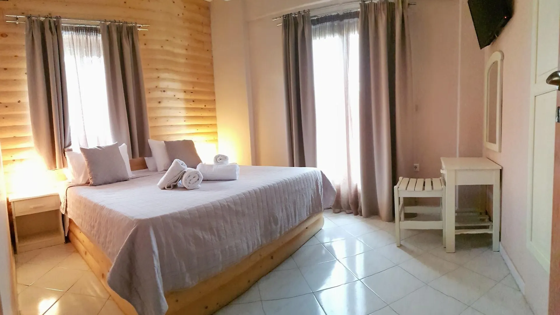 Апарт-отель Anemos Hotel Полихроно