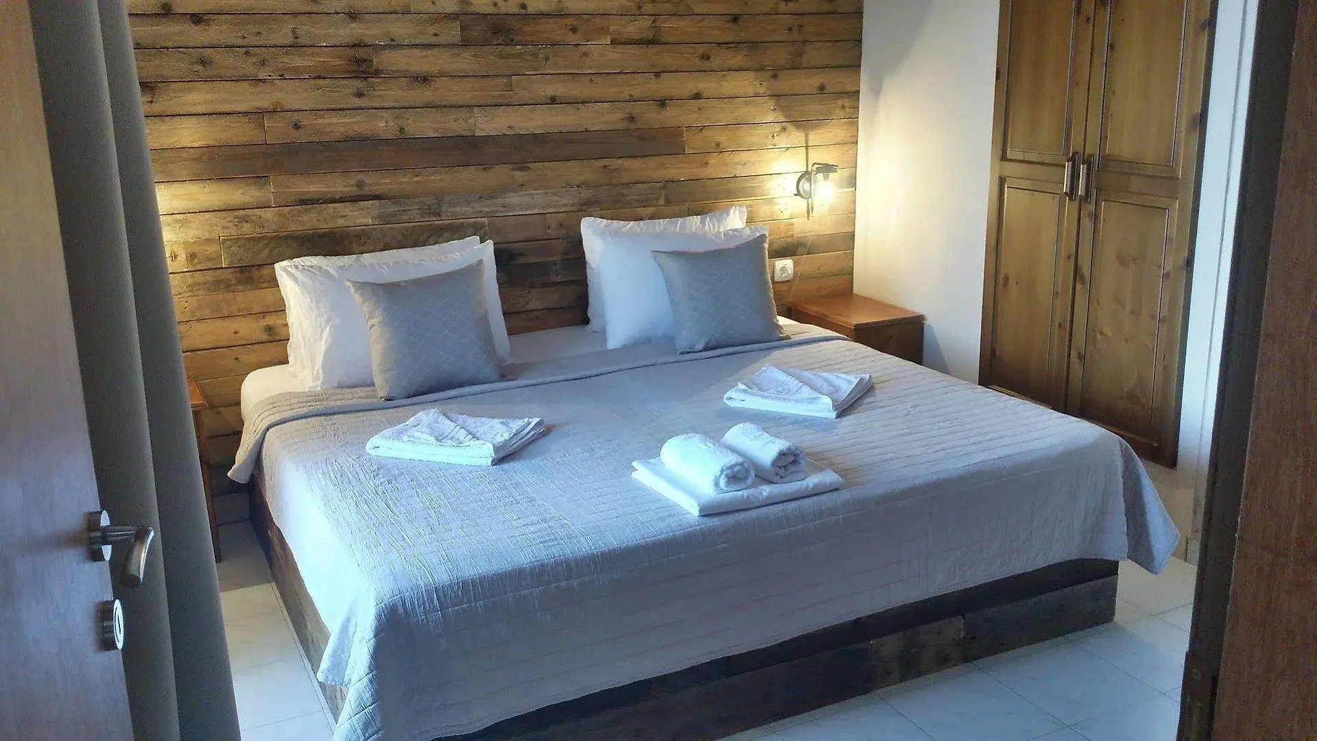 Апарт-отель Anemos Hotel Полихроно